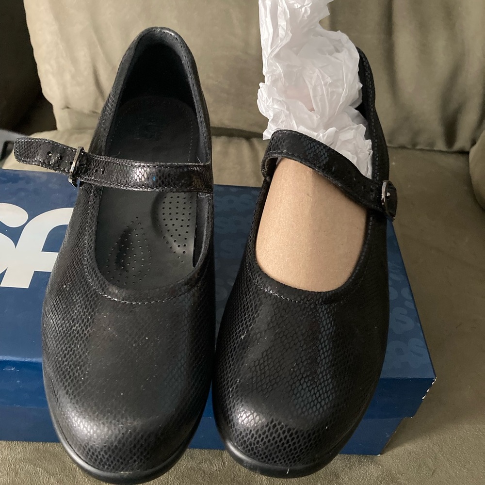 SAS Mary Janes